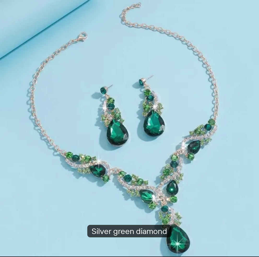 💎 Elegant Earrings & Necklace Set 💥 97 AED Today (Blue-Red-Green)