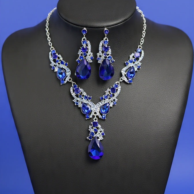 💎 Elegant Earrings & Necklace Set 💥 97 AED  (Blue)